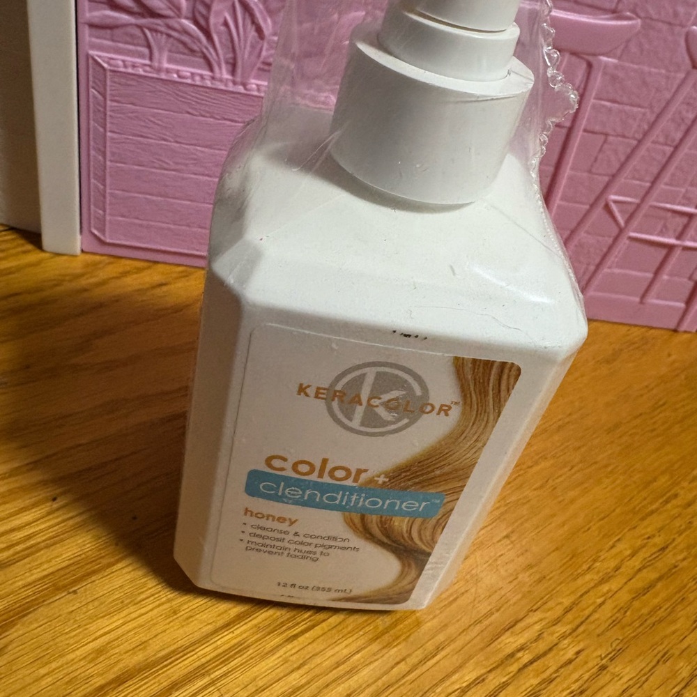 Brand New Color Clenditioner Hair Conditioner Honey Color Depositing